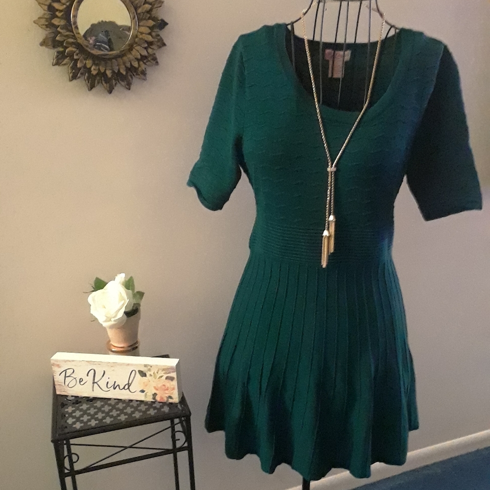 Fit & flare sweater dress